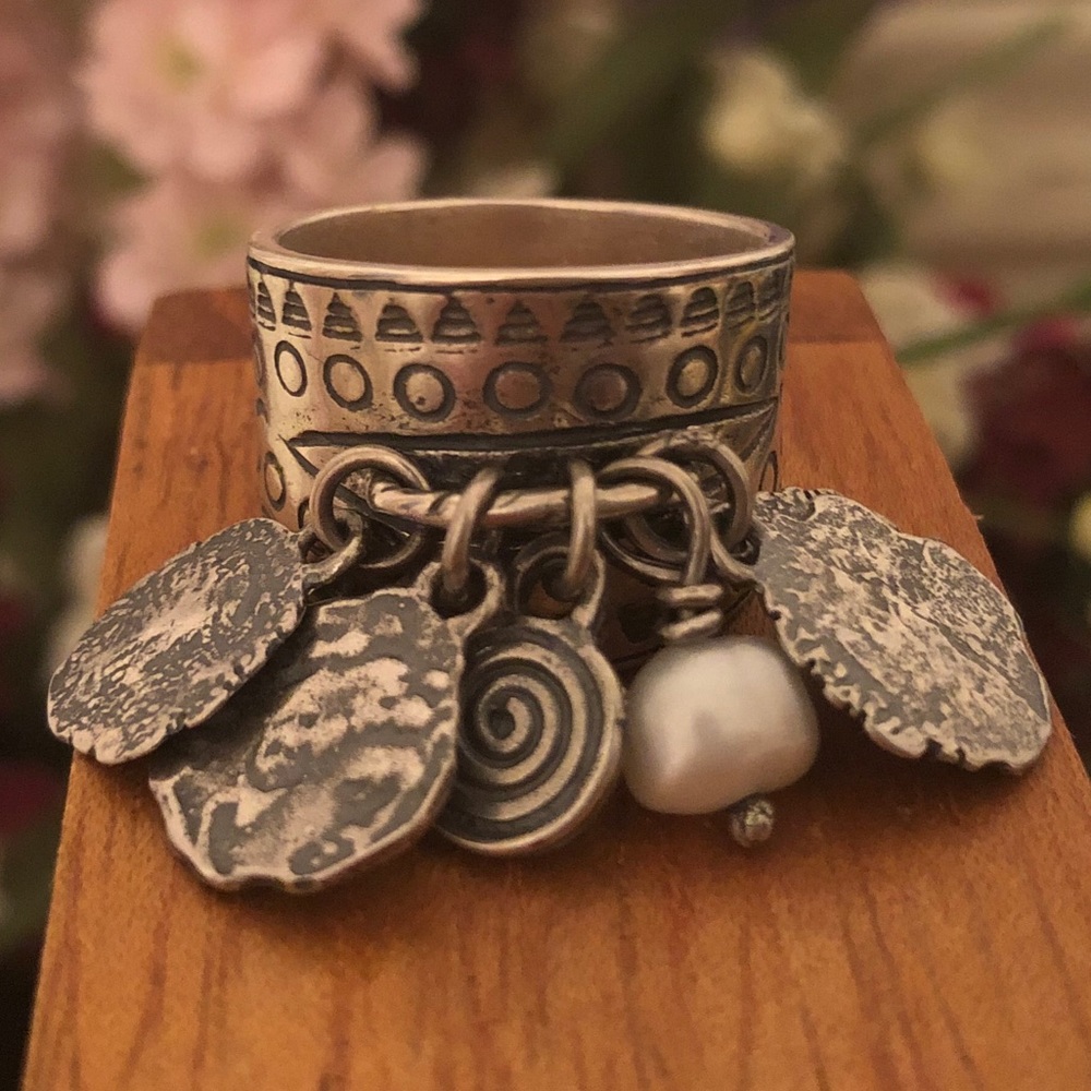 Silpada Cha-Cha Sterling Silver Pearl Ring - Picture 10 of 16